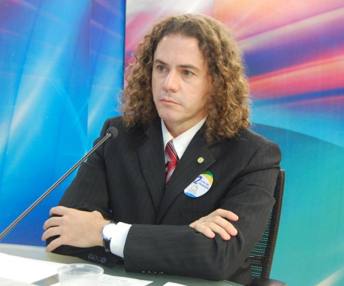 Áudio- Veneziano nega que Cunha esteja votando projetos ‘polêmicos’ por desentendimento com Dilma