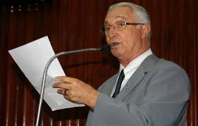 Helder Moura: Frei Anastácio reitera críticas à Cunha e chama Câmara de ‘galinheiro’