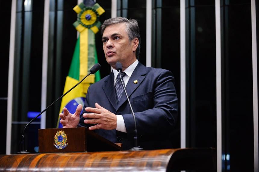 VEJA O VÍDEO- Ao orientar a bancada do PSDB a votar contra a MP 668, o líder do partido, Cássio Cunha Lima afirmou