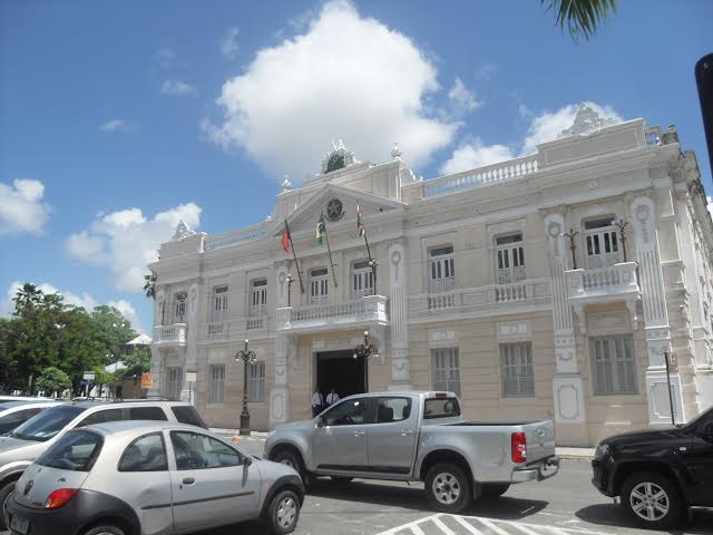 Nota: Instituições se unem contra mudanças da sede do legislativo e do nome do Palácio da Redenção