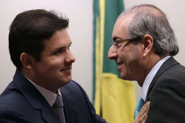 O CORAJOSO TEM UM PREÇO: Dep. Hugo Motta é acusado de proteger Cunha numa tabelinha regimental