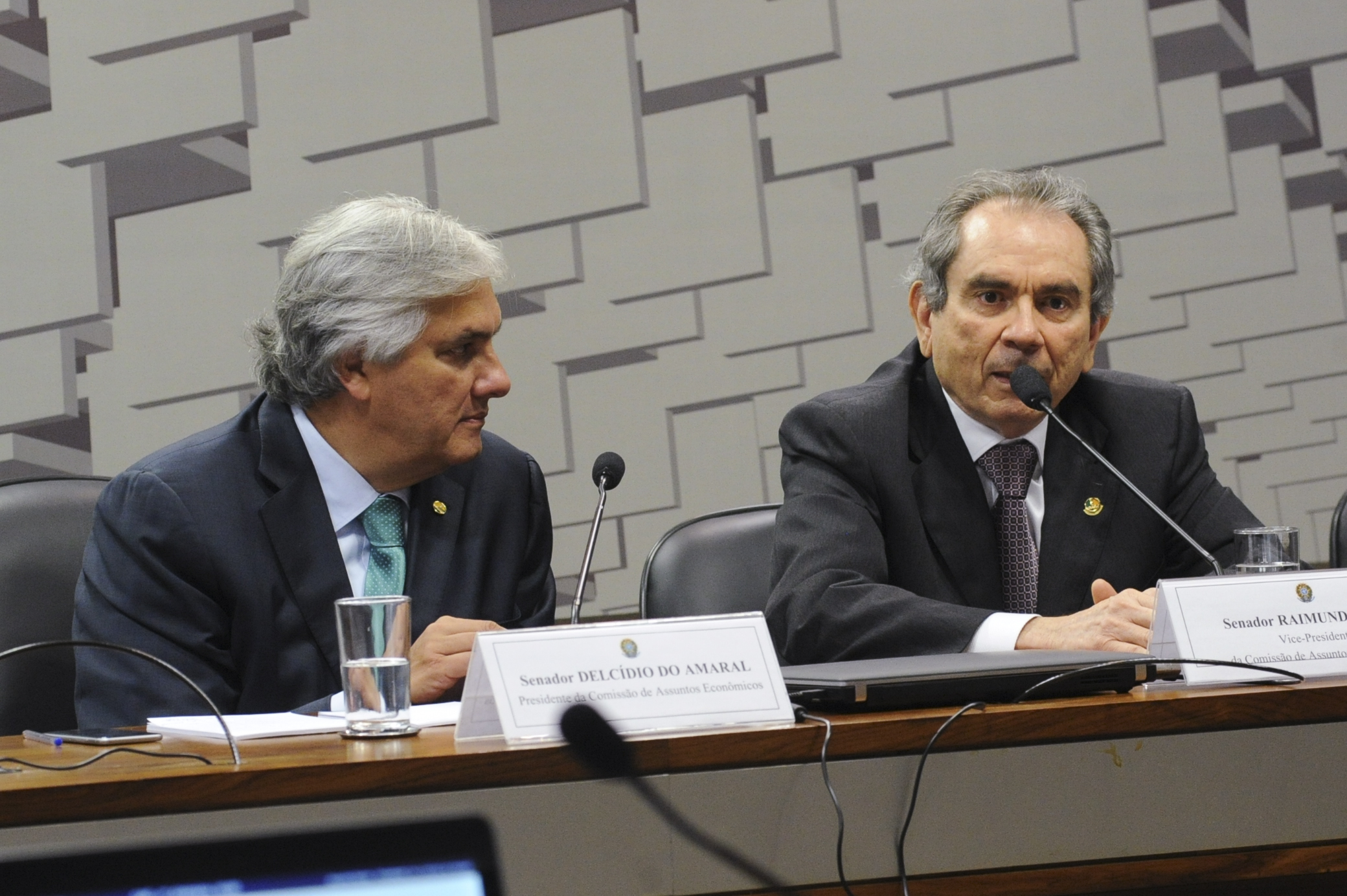 Lira anuncia audiência de duas comissões para debater concessões de distribuição de energia que expiram em 2017