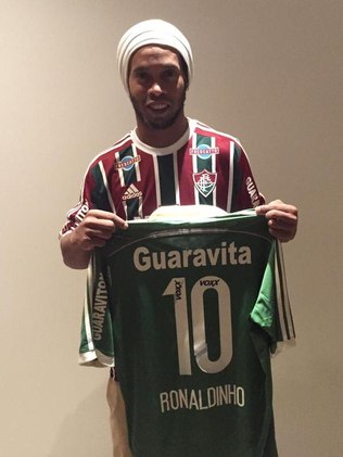 Fluminense recebe ‘sim’ de Ronaldinho Gaúcho e acerta detalhes da apresentação