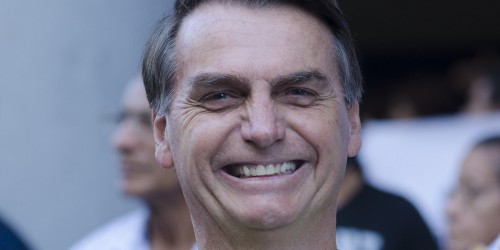Desaprovação a Bolsonaro dispara e chega a 63%
