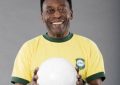 Pelé retira tumor no cólon, e tranquiliza fãs: “Me sentindo muito bem”