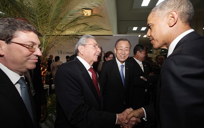 Obama e Castro: aperto de mão histórico