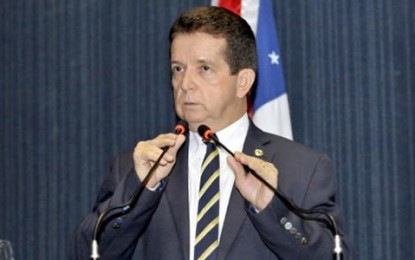 DEPUTADO/PMDB QUER TRANSFORMAR PALAVRAS COMO “PIROCA”,”CABAÇO” E “BAITOLA” EM PATRIMÔNIOS DO ESTADO