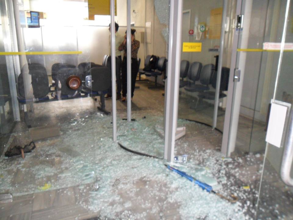 SEM CONTROLE: Bandidos assaltam duas agências bancárias na PB; já são 65 ataques este ano