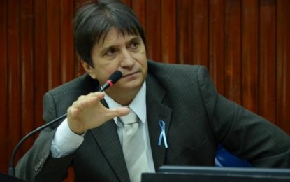 Janduhy critica falta de diálogo do Governo com representantes do funcionalismo público
