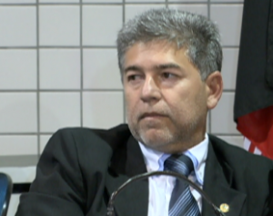 Prefeito de Cabedelo expulsa vereadora em carta à Câmara Municipal