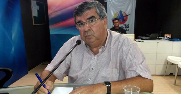 Após rompimento com o governo: Paulino é acusado de intimidar radialistas em Guarabira