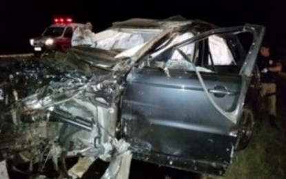 Cantor sertanejo sofre grave acidente de carro em Goiás