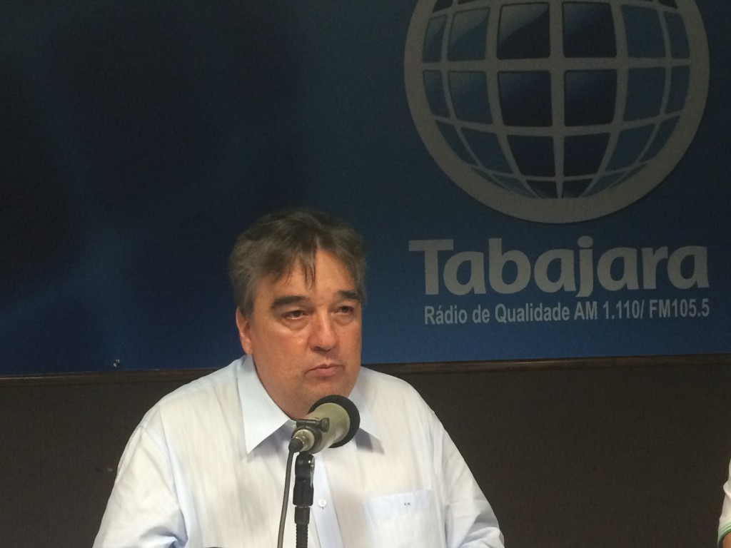 Milanez defende reeleição de Cartaxo e desdenha de candidatura própria do PMDB