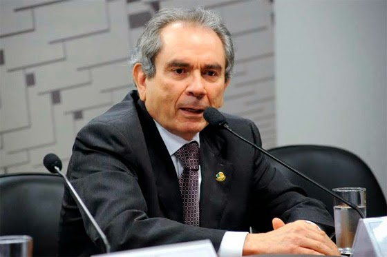 Senador Raimundo Lira é o único paraibano a votar pela manutenção dos direitos políticos de Dilma Rousseff
