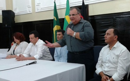 Rômulo comemora sucesso do gabinete itinerante do Ministério das Cidades