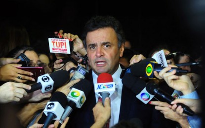 Mais do que patetice, Aécio sabota R$ 14 bilhões em vendas brasileiras para Venezuela