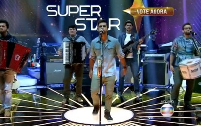 VEJA O VÍDEO – ‘Os Gonzagas’ dão show e passam para próxima fase do SuperStar