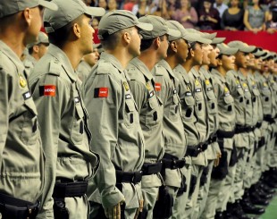 Ricardo autoriza promoção de 106 praças da Polícia Militar