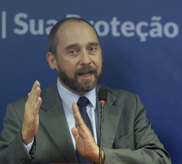Governo está confiante de que TCU aprovará contas de Dilma, diz Adams