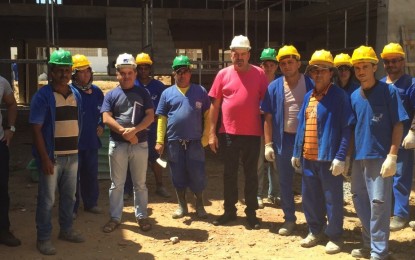 Jeová Campos leva deputados do Rio Grande do Norte ao canteiro de obras da transposição