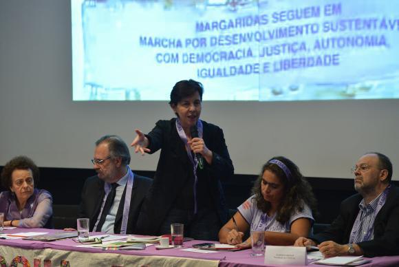 Ministros e ONU Mulheres repudiam ofensas sexistas a Dilma