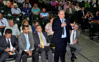 Dep. Bosco Carneiro prestigia Fórum sobre fraternidade na política