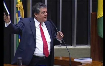 VEJA VÍDEO: DEPUTADO ARRASA COM EDUARDO CUNHA FRENTE A FRENTE: “ARROGANTE, PETULANTE, DITADOR E BURRO