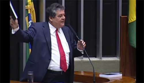 VEJA VÍDEO: DEPUTADO ARRASA COM EDUARDO CUNHA FRENTE A FRENTE: “ARROGANTE, PETULANTE, DITADOR E BURRO