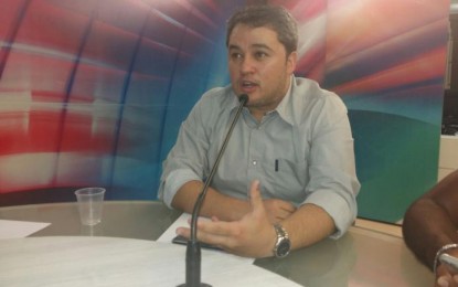 ÁUDIO: Efraim Filho diz que DEM está ‘vinculado’ ao PSB para definir candidatura em JP; ‘não fica com PT’