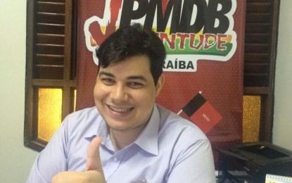 PRESIDENTE DO PMDB JOVEM IGNORA CRISE NO PARTIDO E ELOGIA MARANHÃO