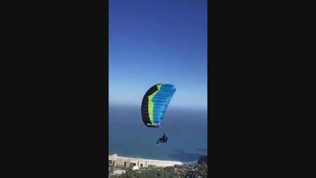 VEJA VÍDEO-  Vídeo mostra momento da queda de paraquedista no Rio