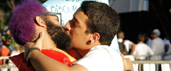 DESPROTEGIDOS: Apenas 32 municípios brasileiros possuem conselhos que defendem a comunidade LGBT