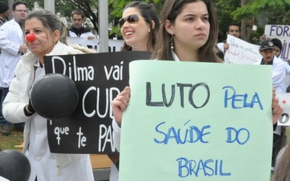 ‘NÃO SUPORTAMOS MAIS O DESRESPEITO’: Sindicato dos Médicos da PB protesta contra o PT
