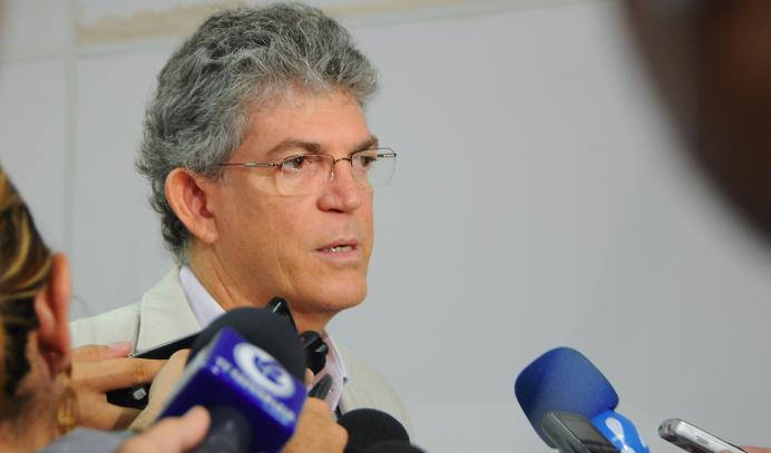 Ricardo alfineta Cássio: ‘Eu posso ser acusado de tudo, menos de compra de votos’