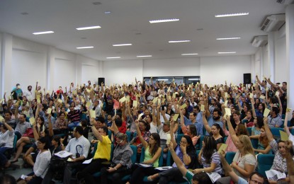 Docentes da UFPB fazem assembleia para definir rumos da greve