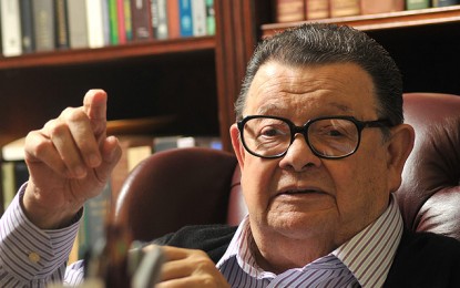 Delfim Neto: “A Dilma é simplesmente uma trapalhona”