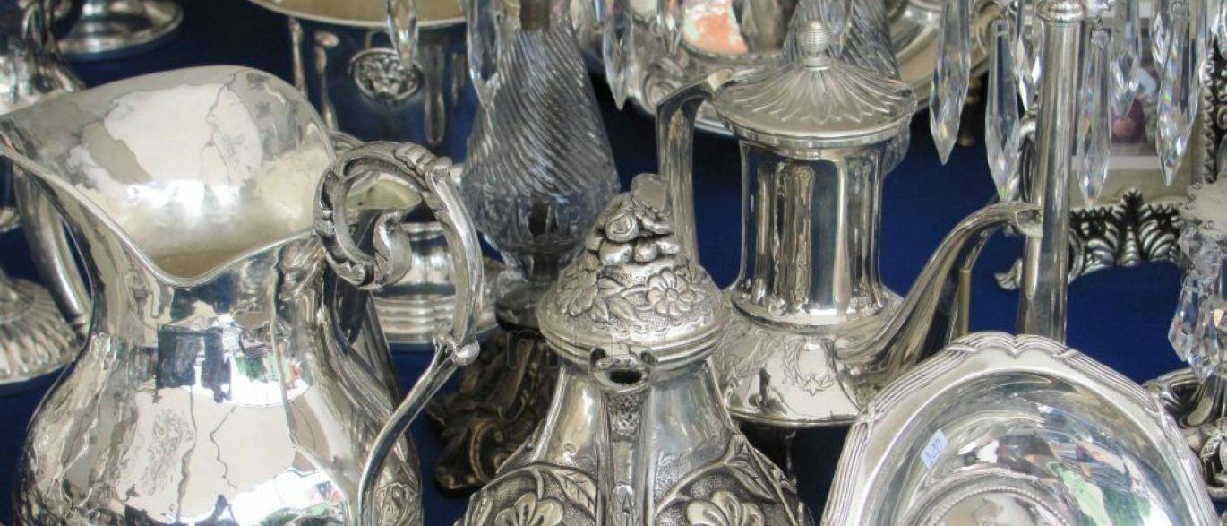 Governo cancela compra de prataria para cozinha dos palácios