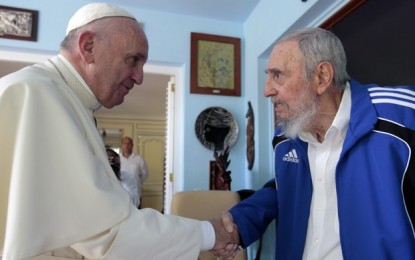 Papa se encontra com ex-presidente Fidel Castro e diz: …sirvam às pessoas, e não às ideias