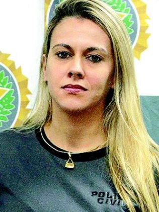 Sem descer do salto policial evita assalto no Rio de Janeiro