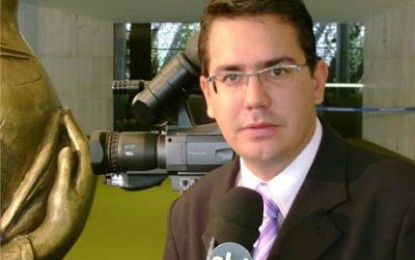 SOLUÇÃO CASEIRA: Victor Paiva sai do Balanço Geral e vai para o lugar de Heron Cid no Correio Debate da 98-FM