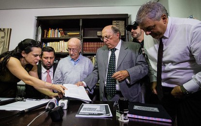 Bicudo, Reale Jr., PSDB e movimentos fazem novo pedido de impeachment