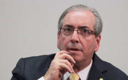 Cunha diz que vai anunciar regras só na hora da votação do impeachment