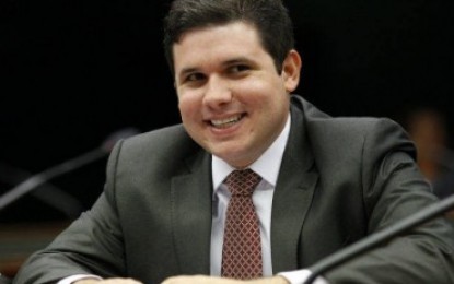 Hugo Motta vai se reunir com bancadas do Sul para angariar votos