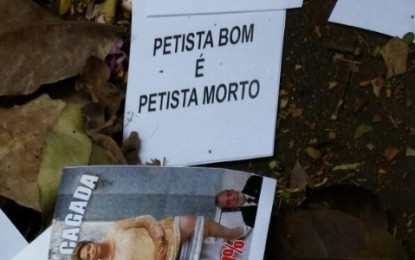 Panfletos atirados em velório de Dutra revelam o nível do ódio político no Brasil..PETISTA BOM É PETISTA MORTO