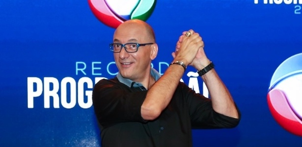 Depois de 4 meses fora do ar, Record tira Britto Junior da geladeira