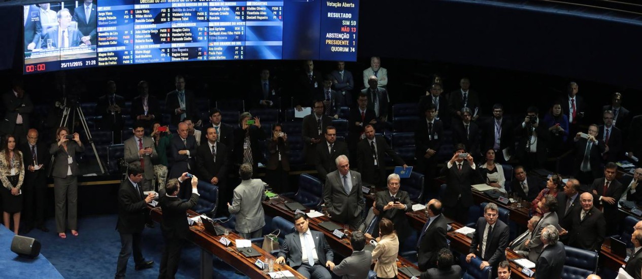 Bancada do PT no Senado se diz traída pelo partido e Planalto