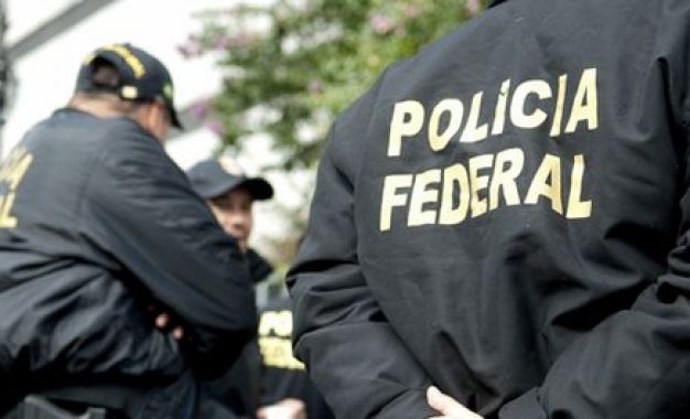 Após pedido de Fachin, PF afirmar poder enviar dados do celular de Vorcaro a todos os ministros do STF