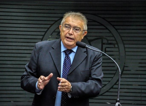 FUMAÇA BRANCA: Deputados de oposição entram em consenso e reconduzem Renato Gadelha à liderança da bancada