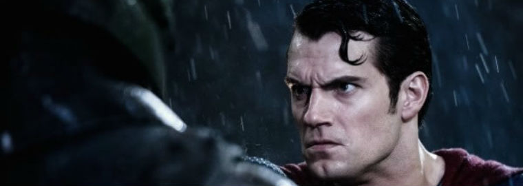 Batman vs Superman – A Origem da Justiça | Henry Cavill diz que Homem-Morcego tira vantagem do Superman