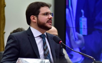 Hugo Motta, candidato a líder do PMDB, manteve reunião com Berzoini e o Ministro Marcelo Castro